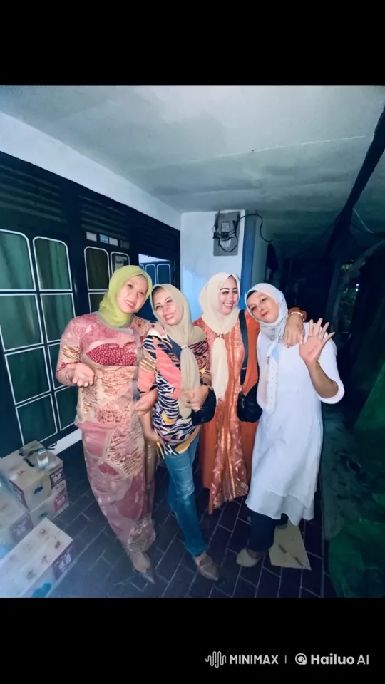 Traditional Attired Women's Argument in Bright Hallway – AI Generated Video | Hailuo AI