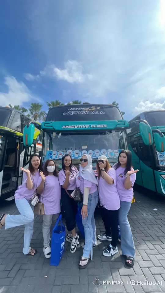 Women Practicing Kungfu in Front of Parked Bus – AI Generated Video | Hailuo AI