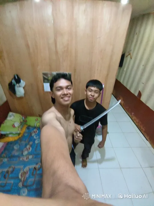 Shirtless Men Perform Kungfu Sword Battle in Selfie Video – AI Generated Video | Hailuo AI