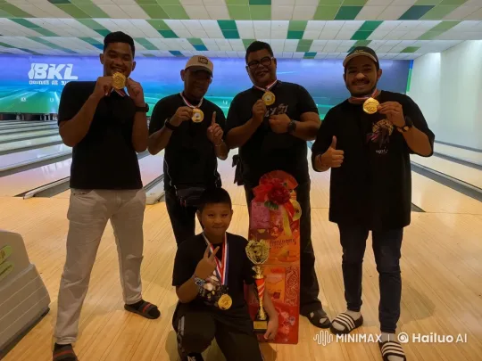 Bowling Alley Martial Arts Celebration – AI Generated Video | Hailuo AI