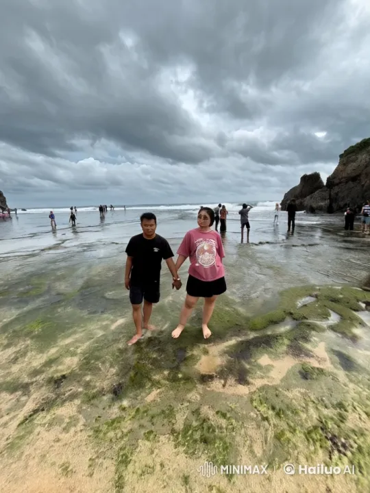 Kung Fu Duo Performs Graceful Moves at the Beach – AI Generated Video | Hailuo AI