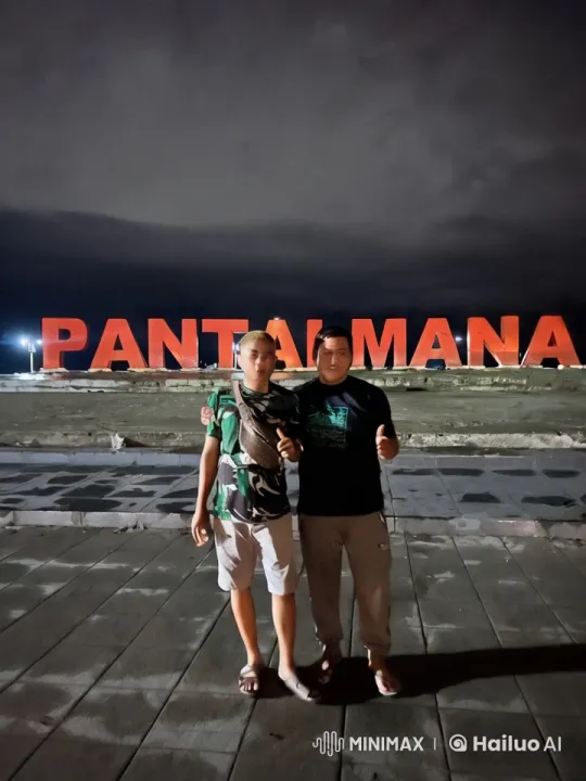 Kungfu Duel on Illuminated Beach at Night – AI Generated Video | Hailuo AI