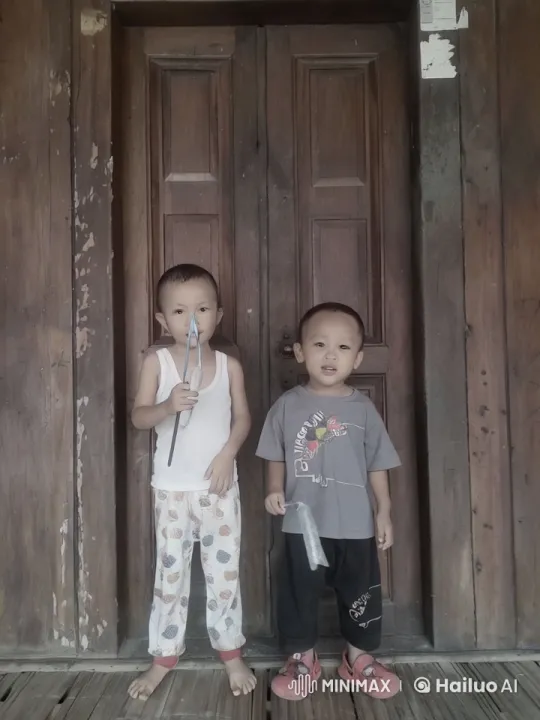 Children Playfully Emulate Kung-Fu Fight – AI Generated Video | Hailuo AI