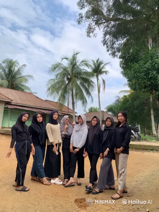 Young Women Perform Energetic Martial Arts Routine Outdoors – AI Generated Video | Hailuo AI