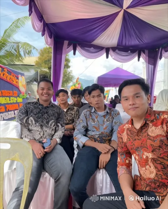 Synchronized Kungfu Display at Festive Outdoor Event – AI Generated Video | Hailuo AI