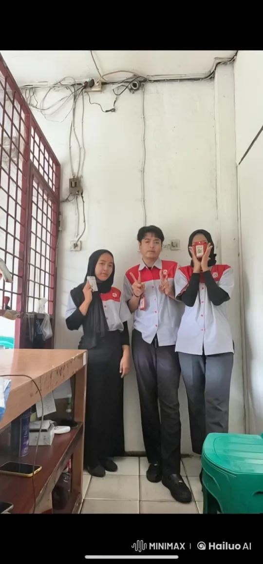 Energetic Kung Fu Practitioners in a Cluttered Room – AI Generated Video | Hailuo AI