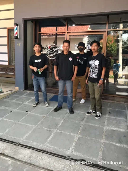 Dapo Barbers: Impressive Kung Fu Fight Scene – AI Generated Video | Hailuo AI