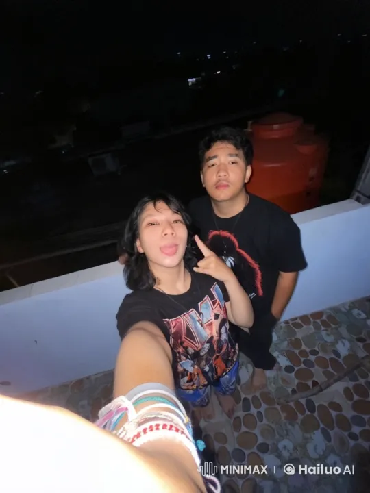 Night rooftop Kungfu display in urban setting – AI Generated Video | Hailuo AI