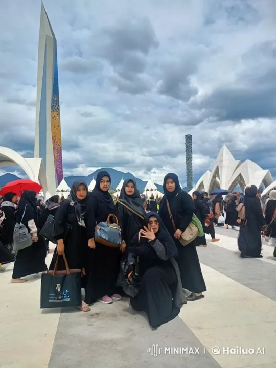 Women in Abayas Perform Dynamic Kung Fu in Modern Plaza – AI Generated Video | Hailuo AI