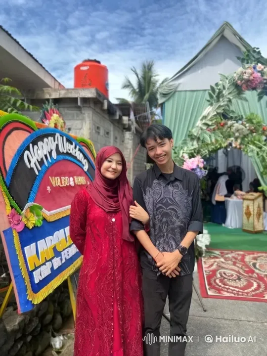 Couple Showcases Kung Fu Poses at Wedding Celebration – AI Generated Video | Hailuo AI