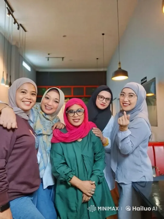 Women Display Martial Arts Skills in Synchronized Sparring – AI Generated Video | Hailuo AI