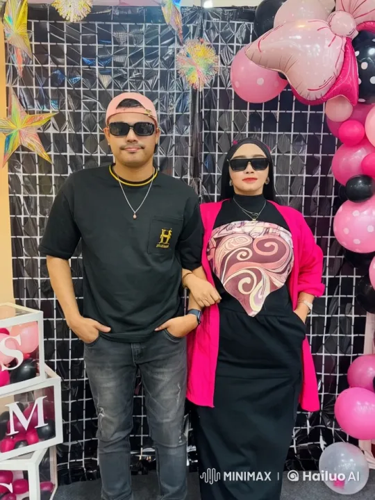 Couple Showcases Impressive Kungfu Skills in Festive Setting – AI Generated Video | Hailuo AI