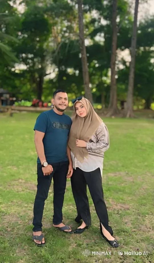 Martial Arts Performance in Peaceful Park Setting – AI Generated Video | Hailuo AI