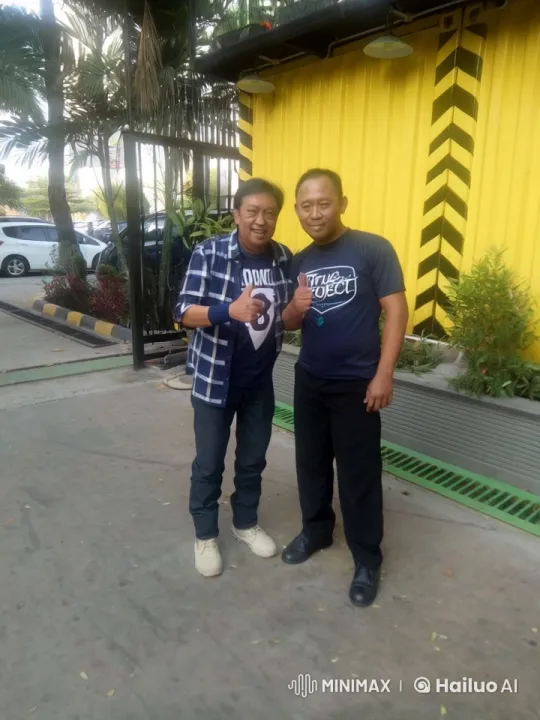 Outdoor Kungfu Demonstration by Two Men – AI Generated Video | Hailuo AI