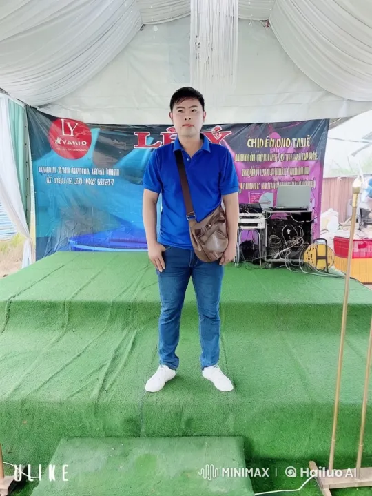 Martial Arts Performance on Green Stage – AI Generated Video | Hailuo AI
