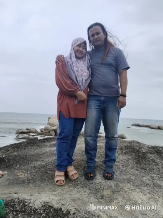Couple Performs Synchronized Martial Arts on Rocky Shore – AI Generated Video | Hailuo AI