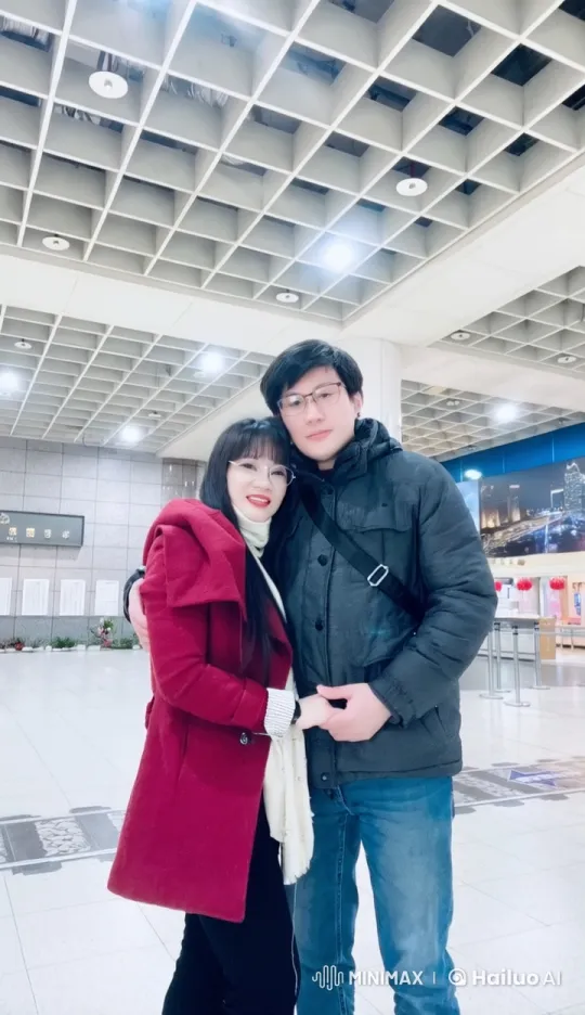 Couple Transitions from Embrace to Kung Fu Duel in Modern Setting – AI Generated Video | Hailuo AI