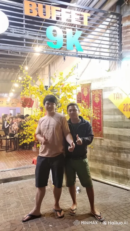 Kung Fu Sparring at Vibrant 9K Buffet Restaurant – AI Generated Video | Hailuo AI