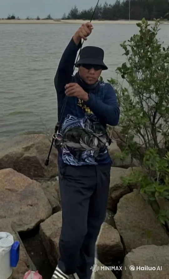 Kungfu Practitioner Showcases Mastery on Rocky Shore – AI Generated Video | Hailuo AI