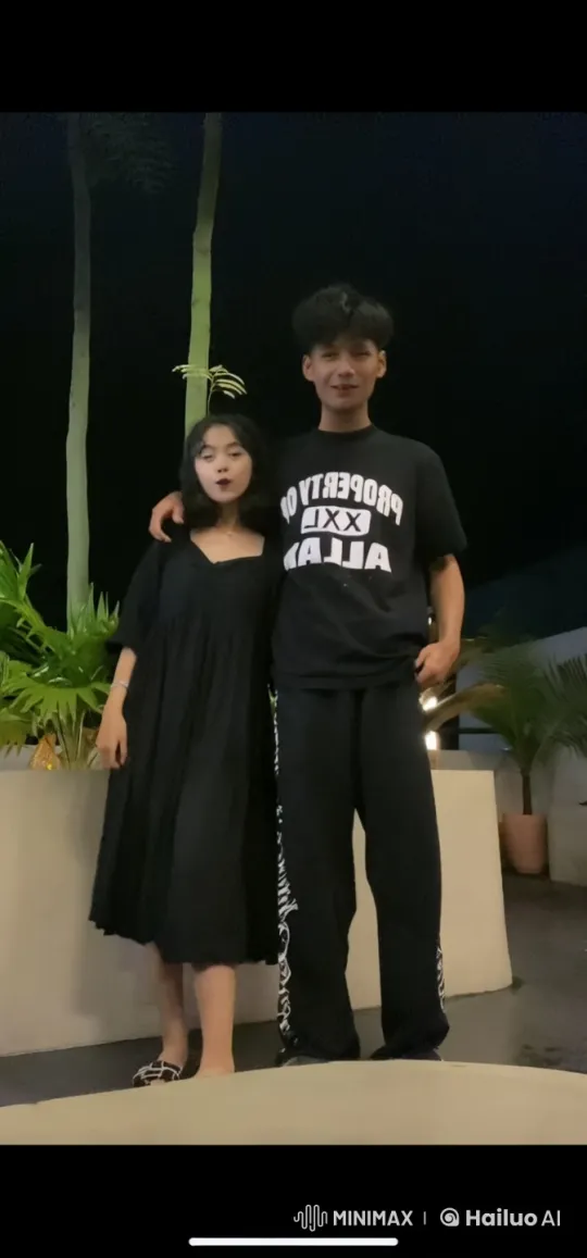 Traditional Kung Fu Display in Nighttime Greenery – AI Generated Video | Hailuo AI