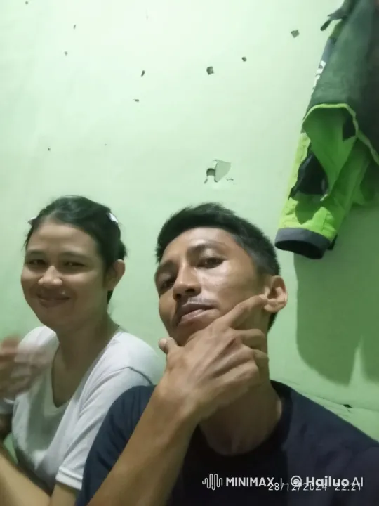 Intense Kungfu Fight in Dimly Lit Room – AI Generated Video | Hailuo AI