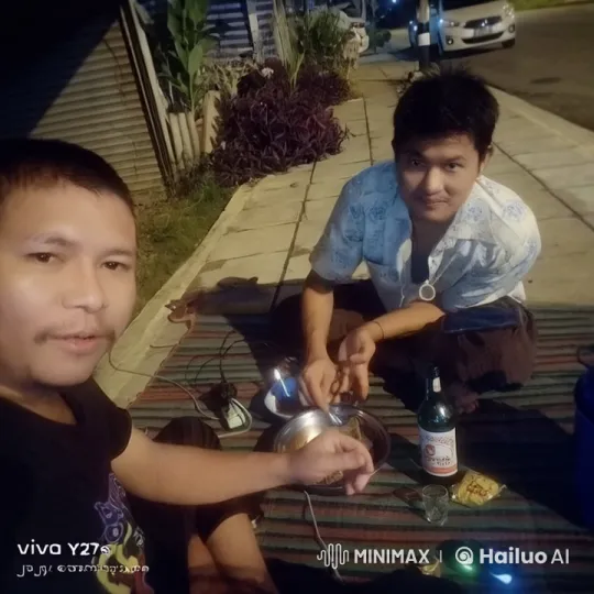 Nighttime Martial Arts Display on Sidewalk – AI Generated Video | Hailuo AI
