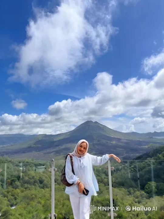 Woman in Blue Blouse Performs Dance and Kungfu – AI Generated Video | Hailuo AI
