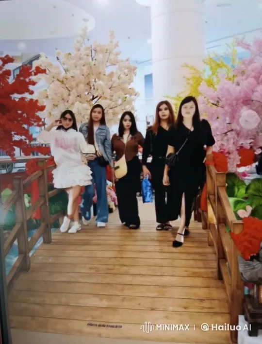 Five Women Perform Synchronized Kungfu on Bridge – AI Generated Video | Hailuo AI