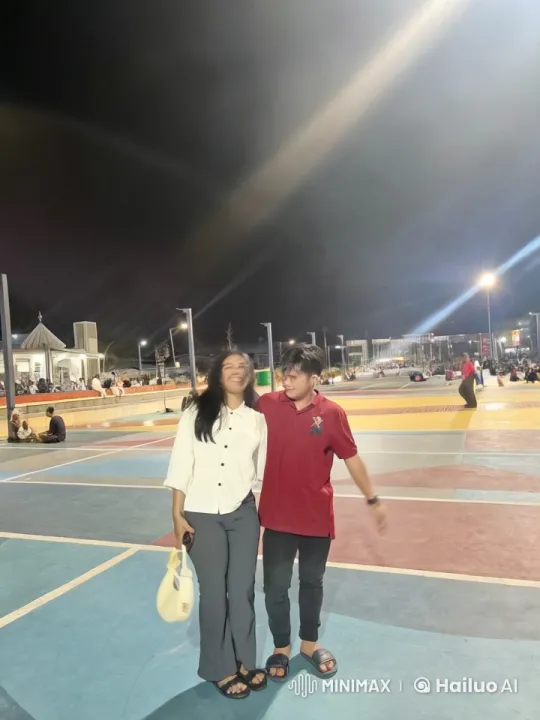 Nighttime Kung Fu Display in Urban Setting – AI Generated Video | Hailuo AI