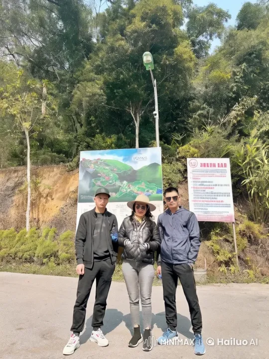 Outdoor Kung Fu Display by Three Practitioners – AI Generated Video | Hailuo AI