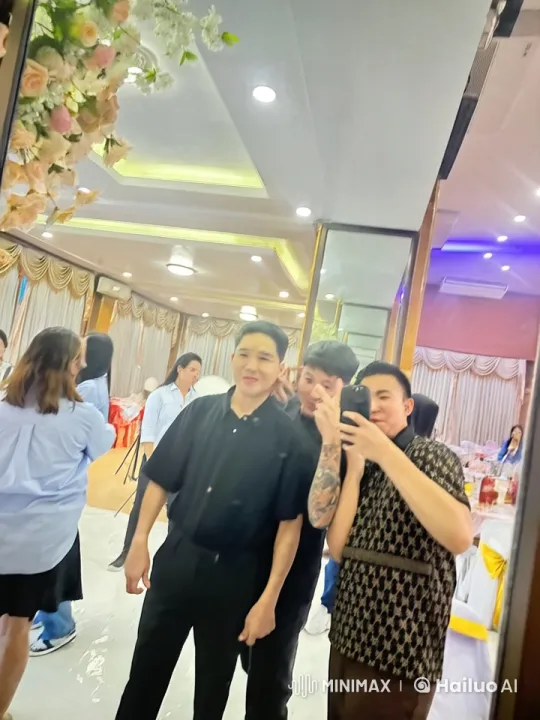 Elegant Gathering Transforms into Thrilling Kung Fu Display – AI Generated Video | Hailuo AI