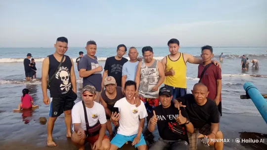 Beach Kung Fu Display: Casual to Combat – AI Generated Video | Hailuo AI