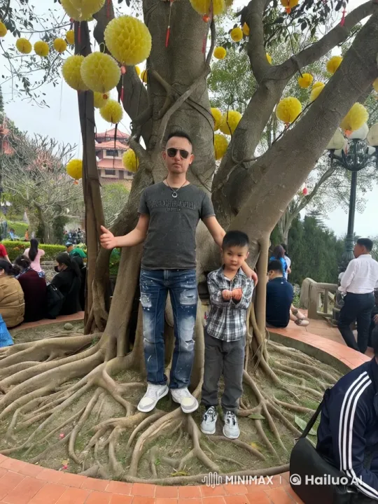 Man and Child Practicing Kung Fu in Zen Garden – AI Generated Video | Hailuo AI