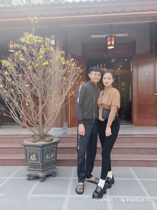 Couple Engages in Dynamic Kung Fu Fight in Live2D Animation – AI Generated Video | Hailuo AI