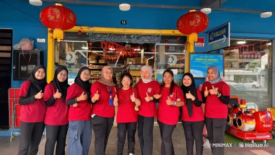 Red Shirt Group Performs Kungfu in Festive Storefront – AI Generated Video | Hailuo AI