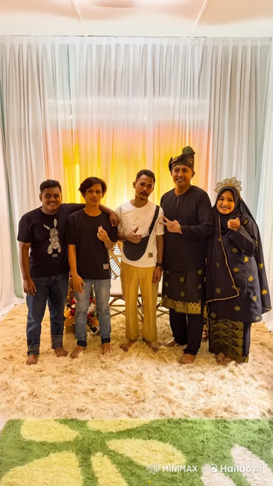 Multicultural Group in Elegant Room with Warm Atmosphere – AI Generated Video | Hailuo AI