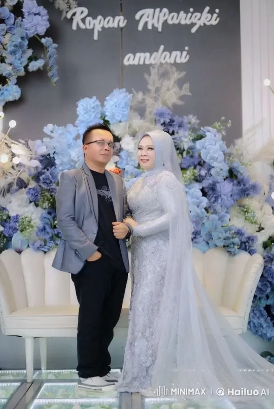 Couple Performs Synchronized Elegant Kungfu Moves – AI Generated Video | Hailuo AI