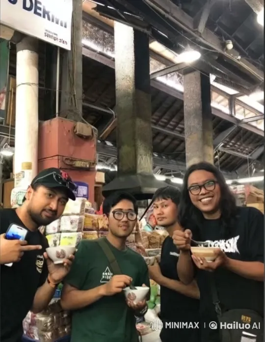Intense Kung Fu Battle in Bustling Indoor Marketplace – AI Generated Video | Hailuo AI