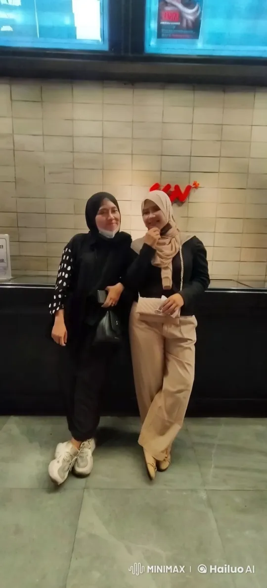 Women Transition from Rest to Energetic Kungfu Scene – AI Generated Video | Hailuo AI