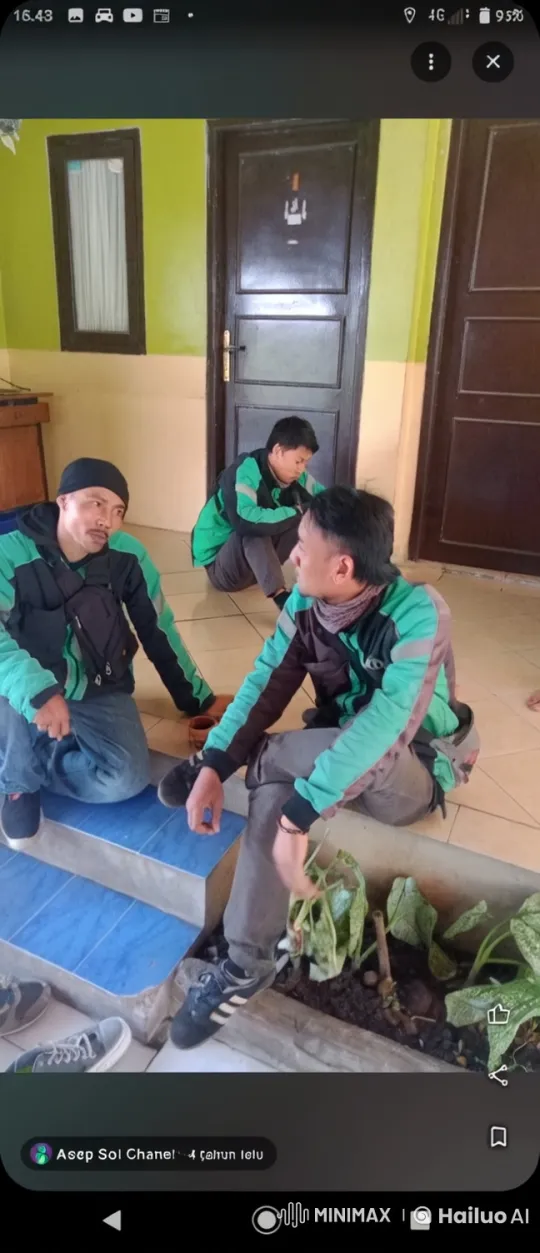 Martial Artists Perform Impressive Kung Fu Moves in Room – AI Generated Video | Hailuo AI