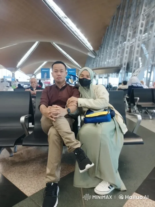 Couple Transforms into Action Heroes in Airport Terminal – AI Generated Video | Hailuo AI