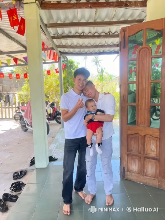 Outdoor Kung Fu Fight with Child and Motorcycle Background – AI Generated Video | Hailuo AI