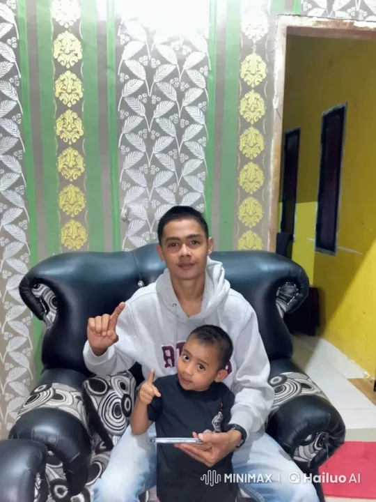 Father and Son Bond Over Martial Arts Practice – AI Generated Video | Hailuo AI