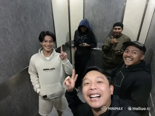 Elevator Kungfu: Dynamic Martial Arts Display – AI Generated Video | Hailuo AI