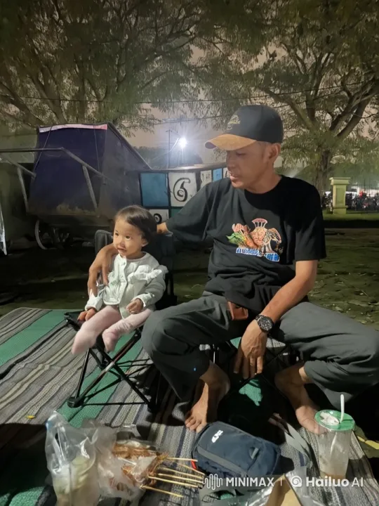 Martial Arts Display and Father-Daughter Bonding – AI Generated Video | Hailuo AI