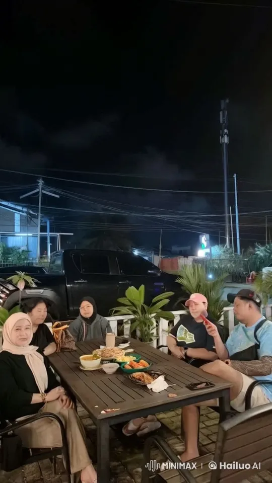 Outdoor Dining Table Transforms into Kungfu Fight Scene – AI Generated Video | Hailuo AI