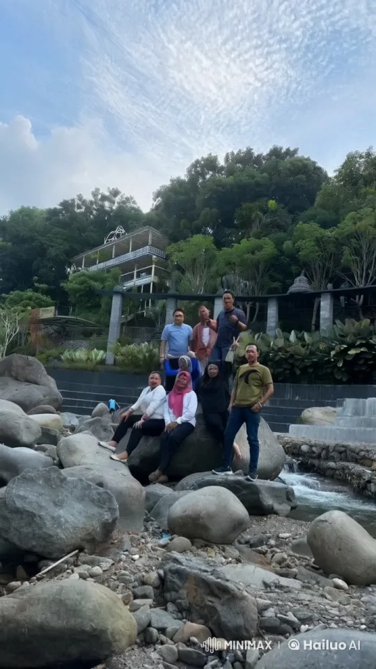 Kungfu Friends Perform Dynamic Sequence by Stream – AI Generated Video | Hailuo AI