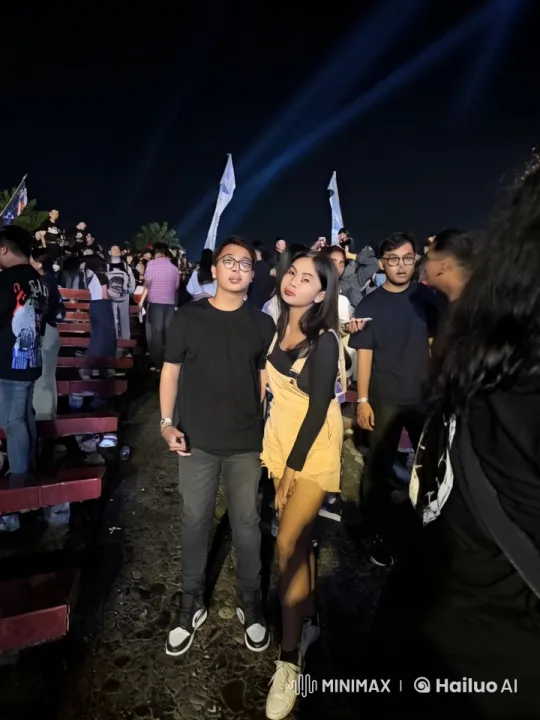Nighttime Concert Kungfu Performance and Crowd Reactions – AI Generated Video | Hailuo AI