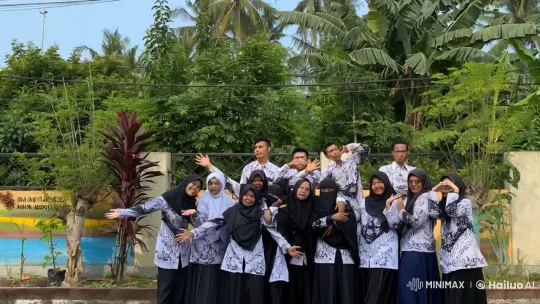 Group Engages in Playful Choreographed Fight Scene – AI Generated Video | Hailuo AI