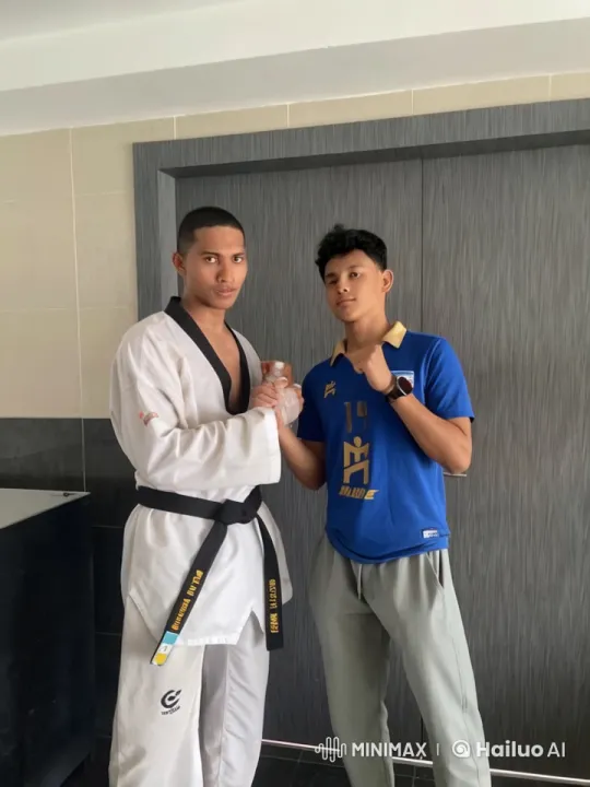 Martial Arts Display: Handshake Leads to Dynamic Sparring – AI Generated Video | Hailuo AI